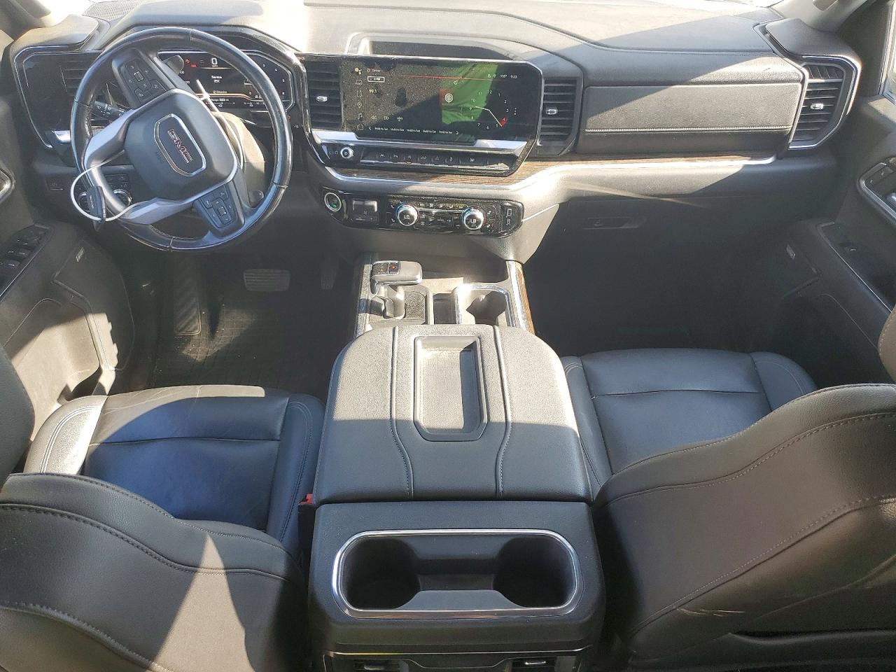 3GTUUCED5NG518384 · 2022 GMC SIERRA · 8/12