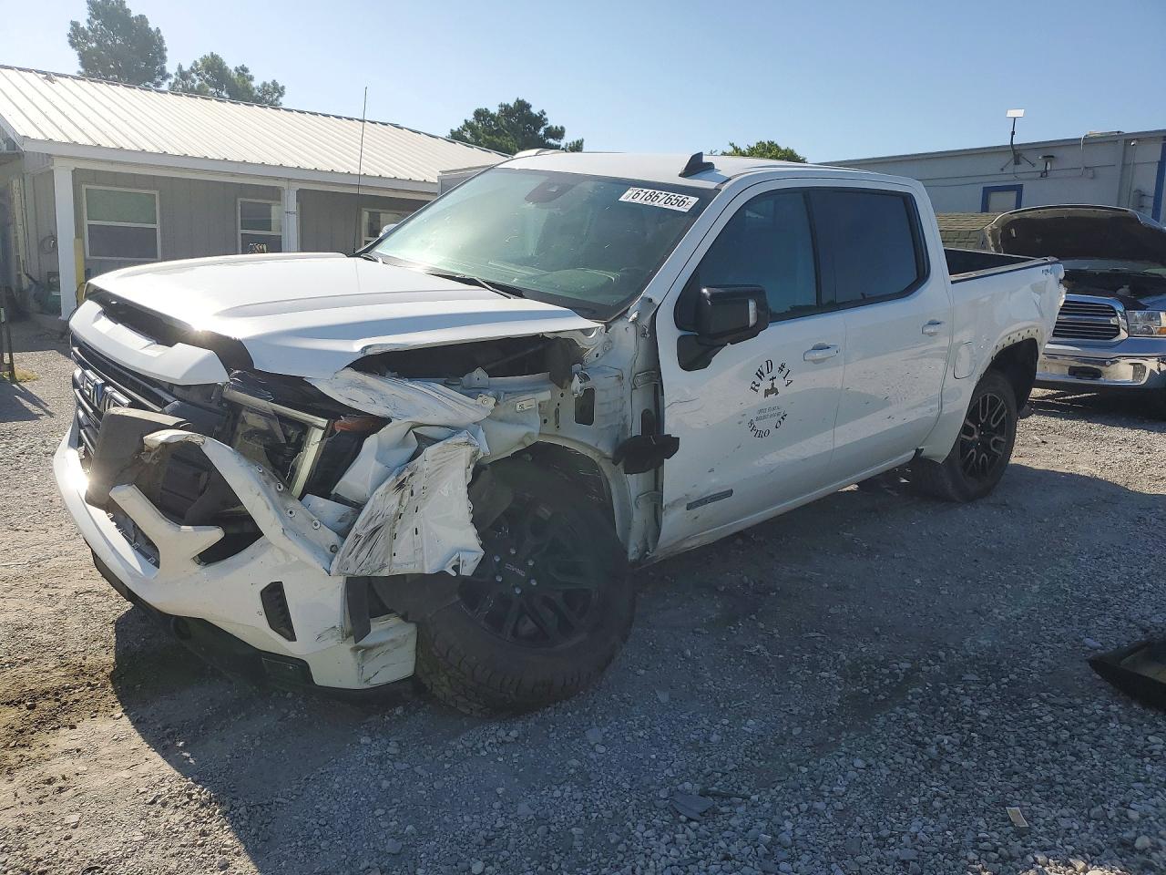 3GTUUCED5NG518384 · 2022 GMC SIERRA