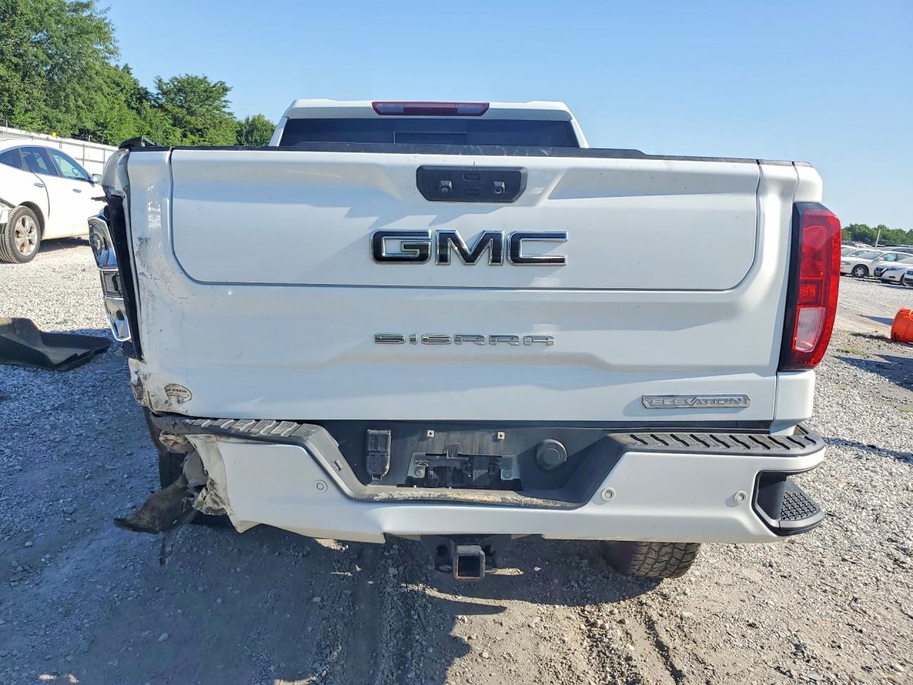 3GTUUCED5NG518384 · 2022 GMC SIERRA · 6/12
