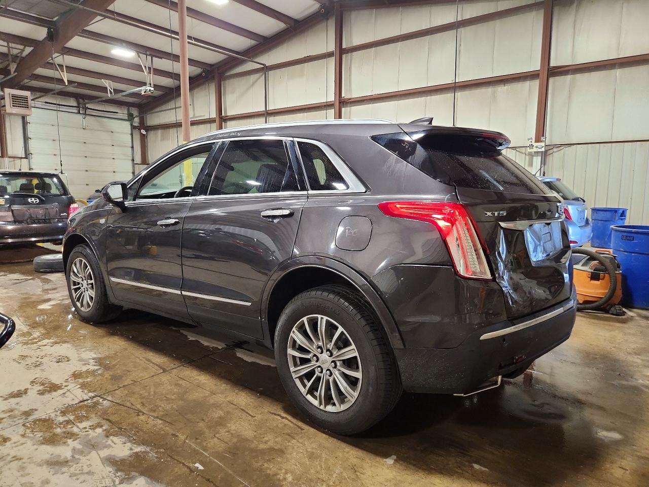 1GYKNCRS6JZ117265 · 2018 CADILLAC XT5 · 2/13