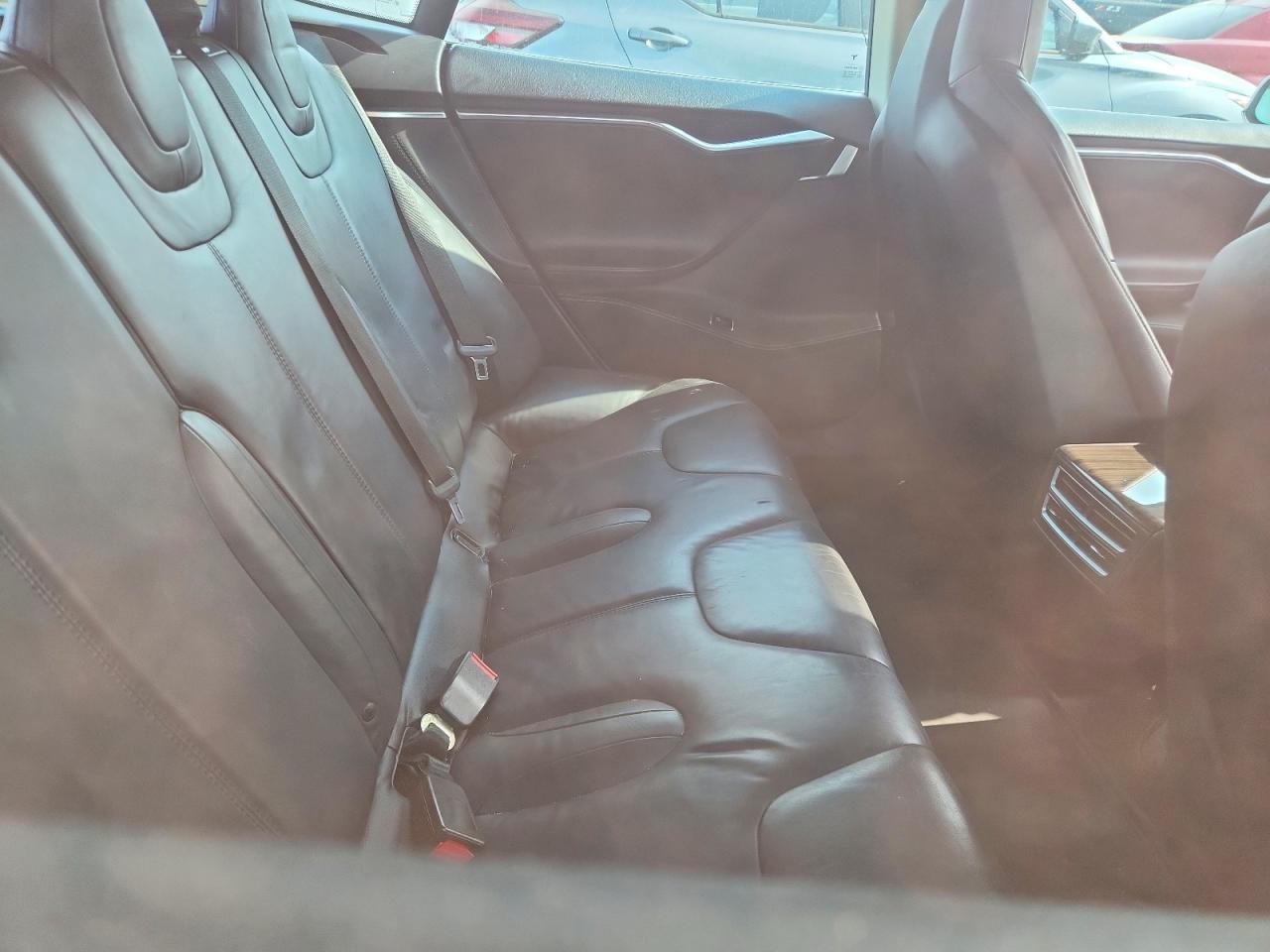 5YJSA1H16EFP51900 · 2014 TESLA MODEL S · 10/12