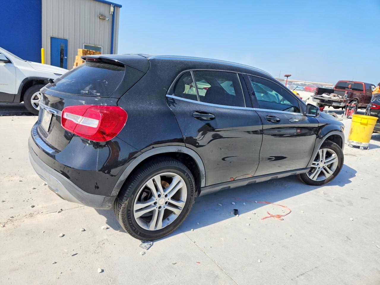 WDCTG4EB0FJ116273 · 2015 MERCEDES-BENZ GLA · 3/13