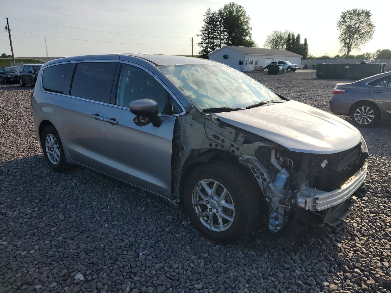 2C4RC1CG0HR565279 · 2017 CHRYSLER PACIFICA · 4/14