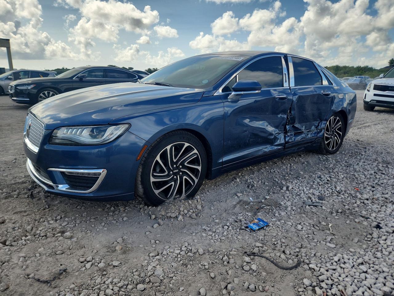 3LN6L5A98KR627068 · 2019 LINCOLN MKZ