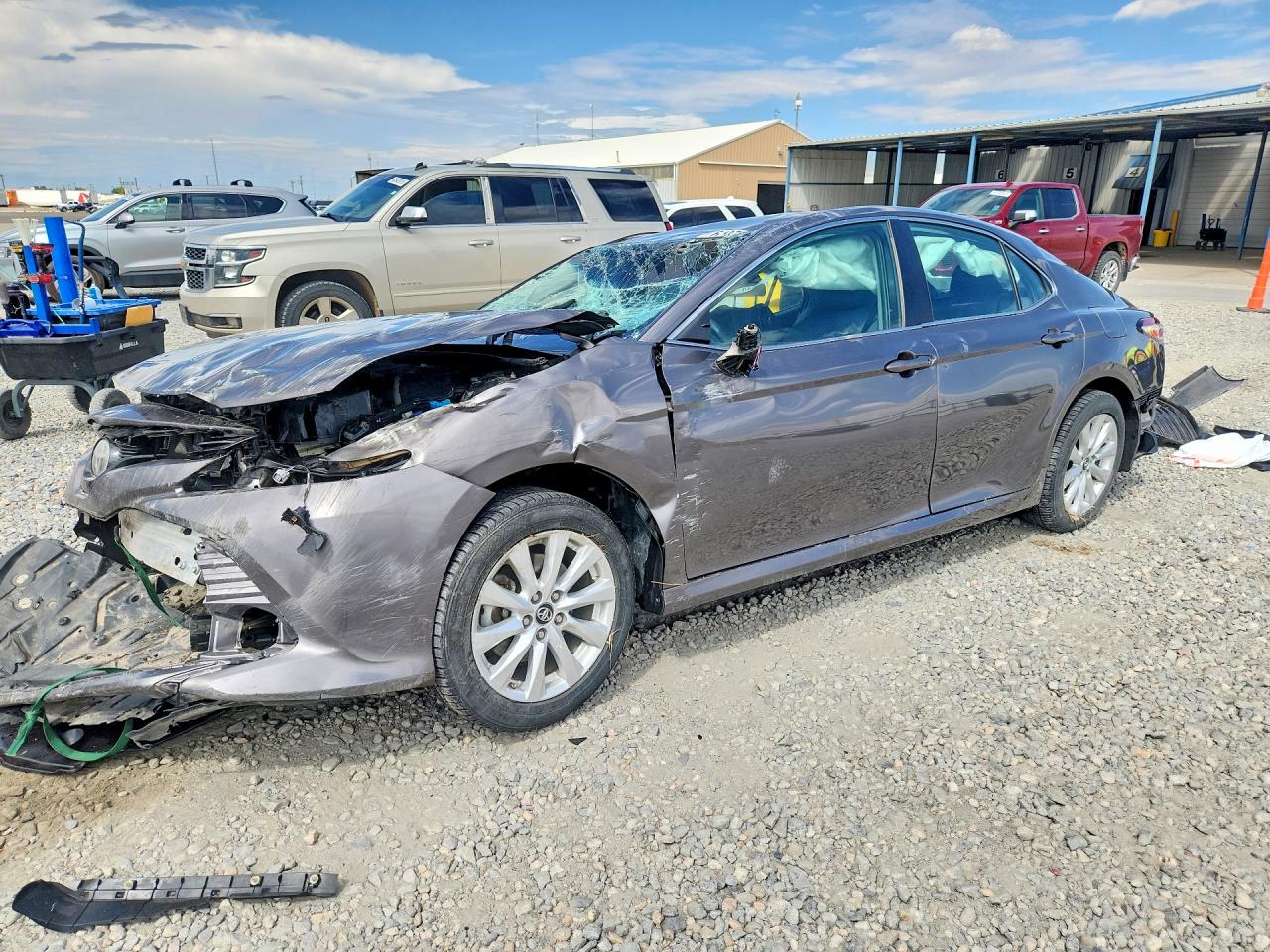 4T1B11HKXJU035135 · 2018 TOYOTA CAMRY