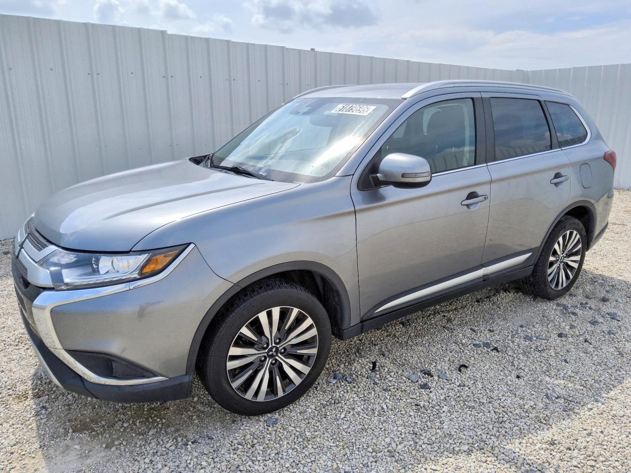 JA4AZ3A33LZ020936 · 2020 MITSUBISHI OUTLANDER