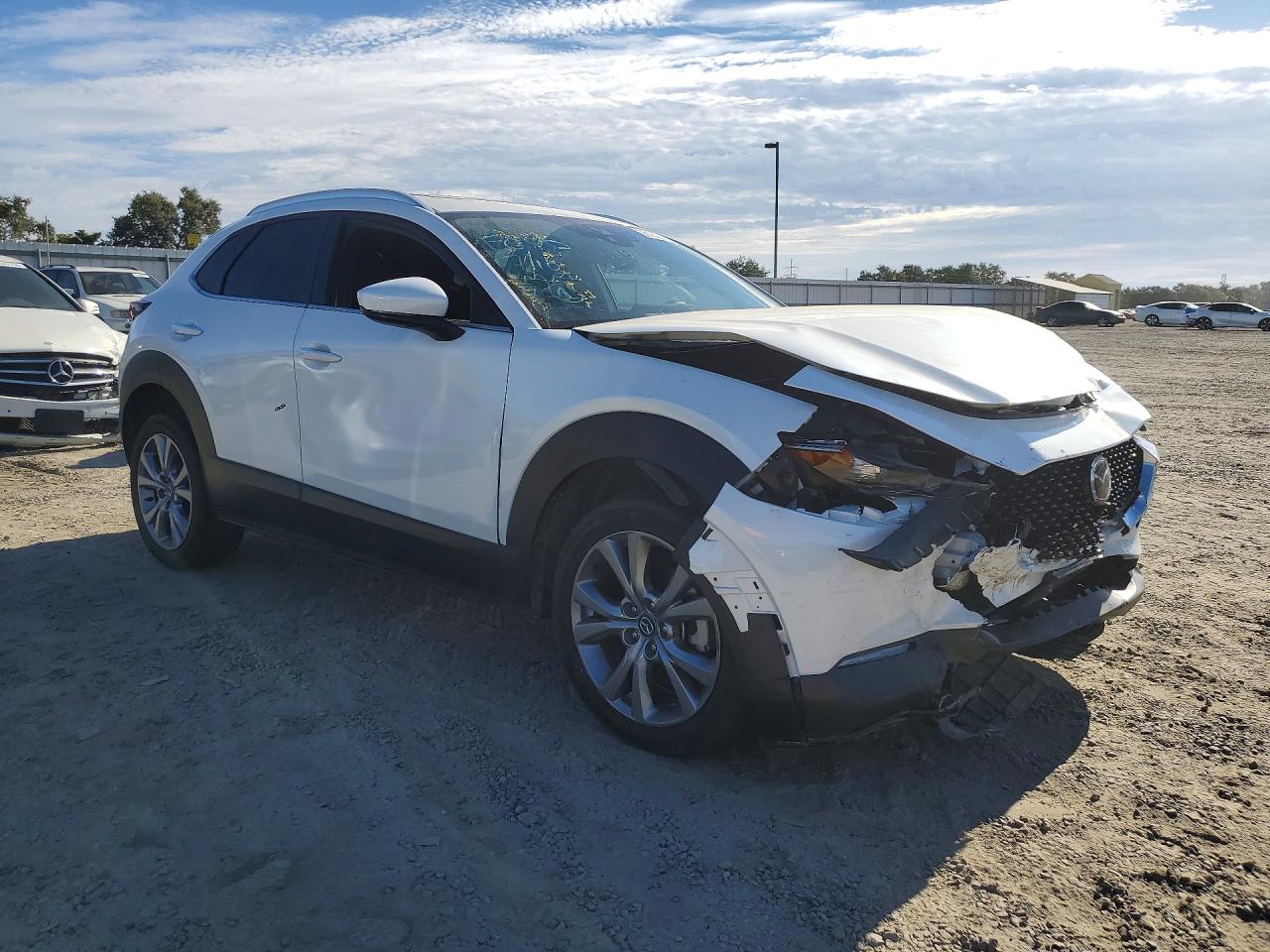 3MVDMBCL4NM435887 · 2022 MAZDA CX-30 · 4/13