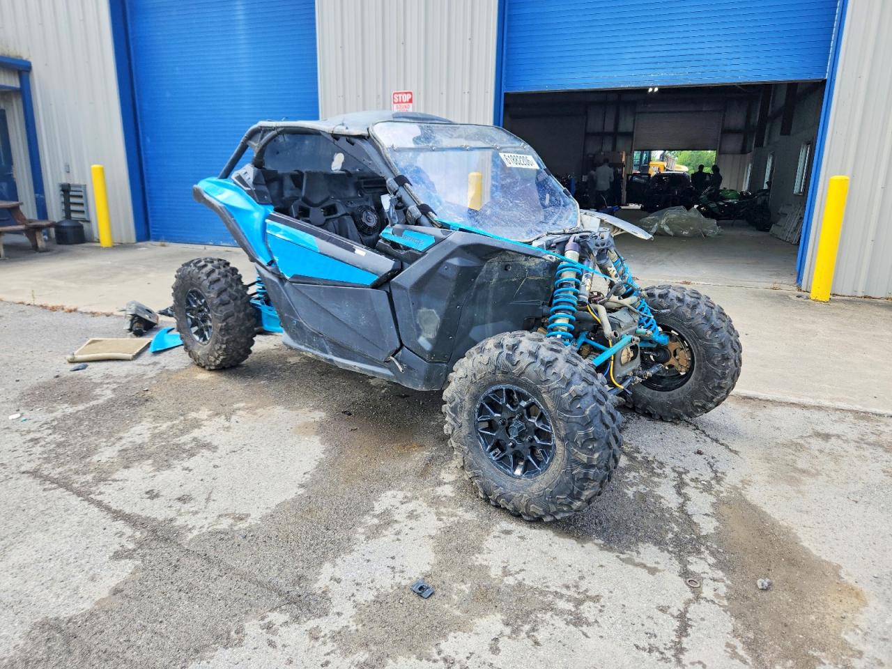 3JBVGAY41NE003876 · 2022 CAN-AM MAVERICK X3