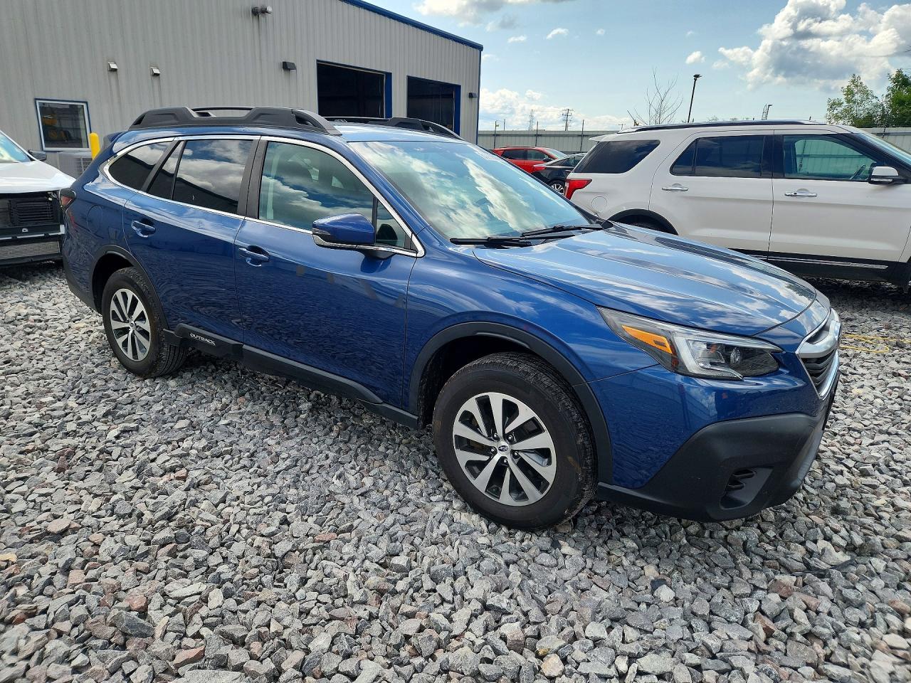 4S4BTADC8N3275983 · 2022 SUBARU OUTBACK · 4/13