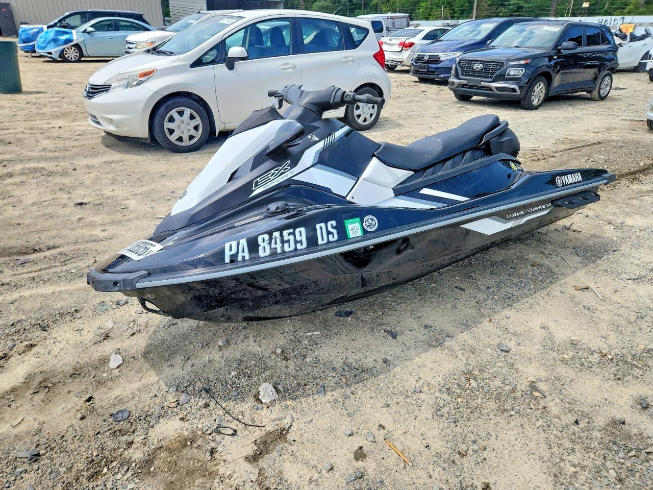 YAMA3308D717 · 2017 YAM JET SKI · 2/10