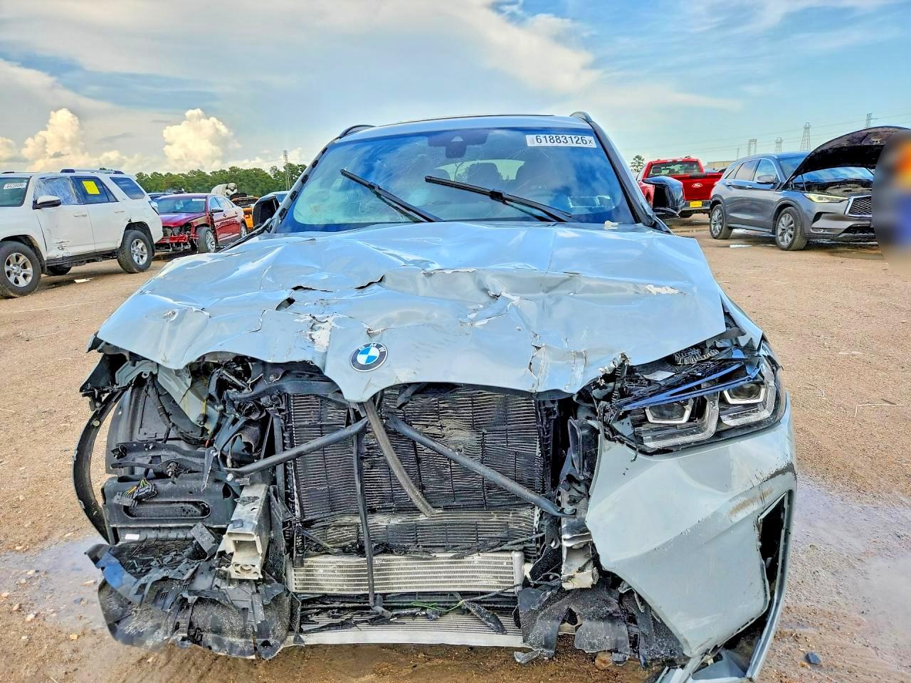 5YM23EC03S9197129 · 2025 BMW X4 · 5/12