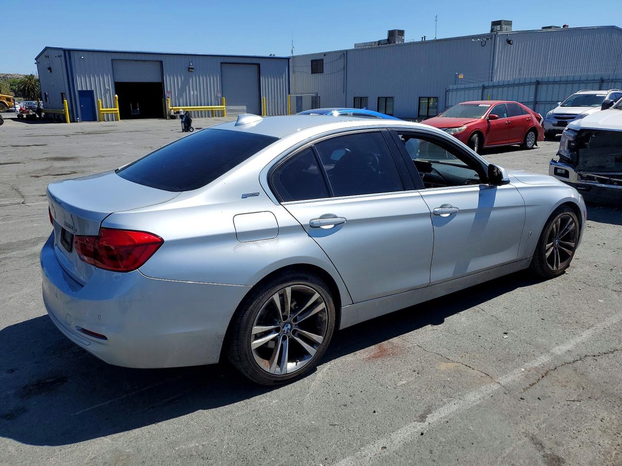 WBA8E1C57HK895095 · 2017 BMW 330E · 3/12