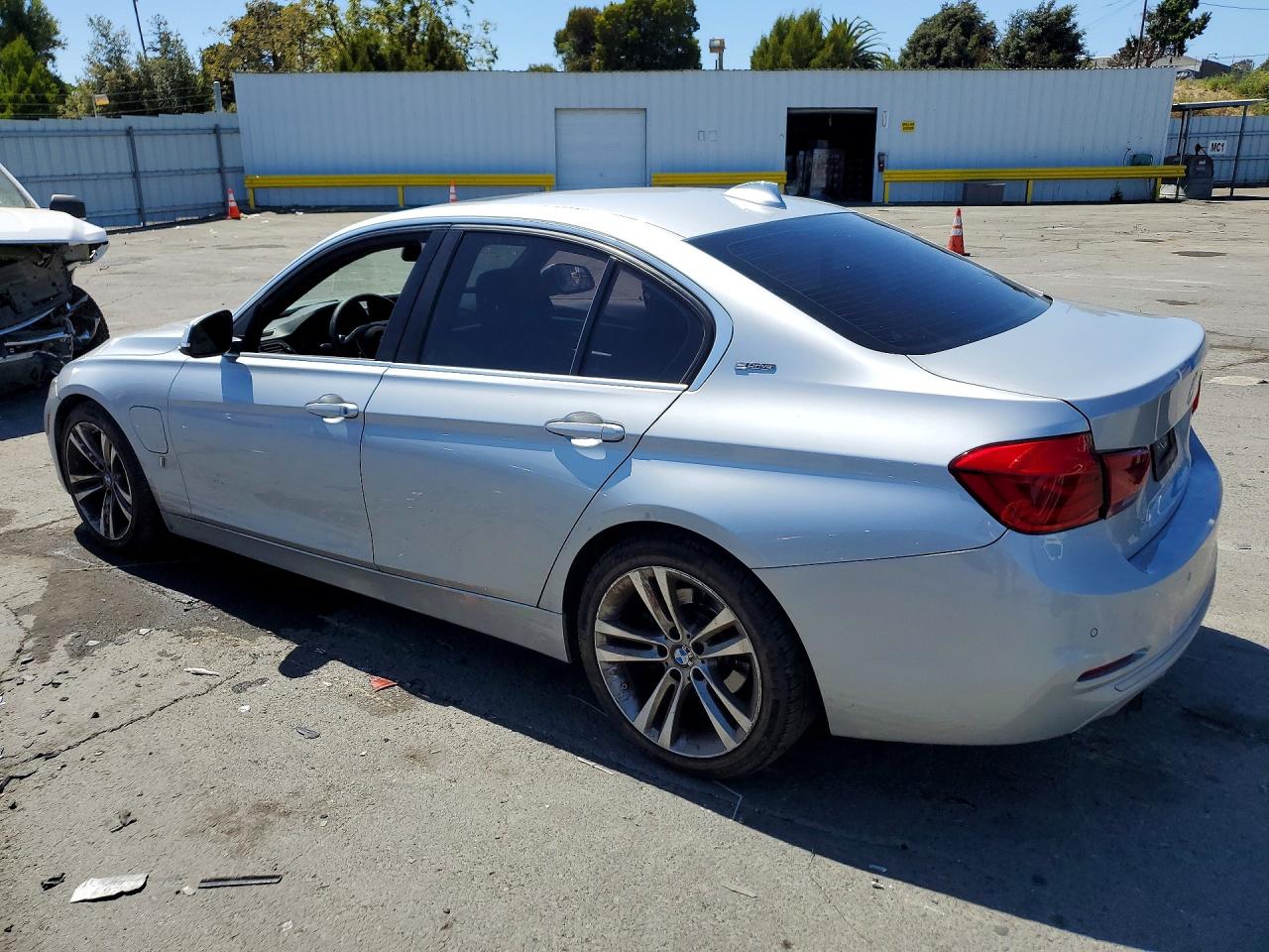WBA8E1C57HK895095 · 2017 BMW 330E · 2/12