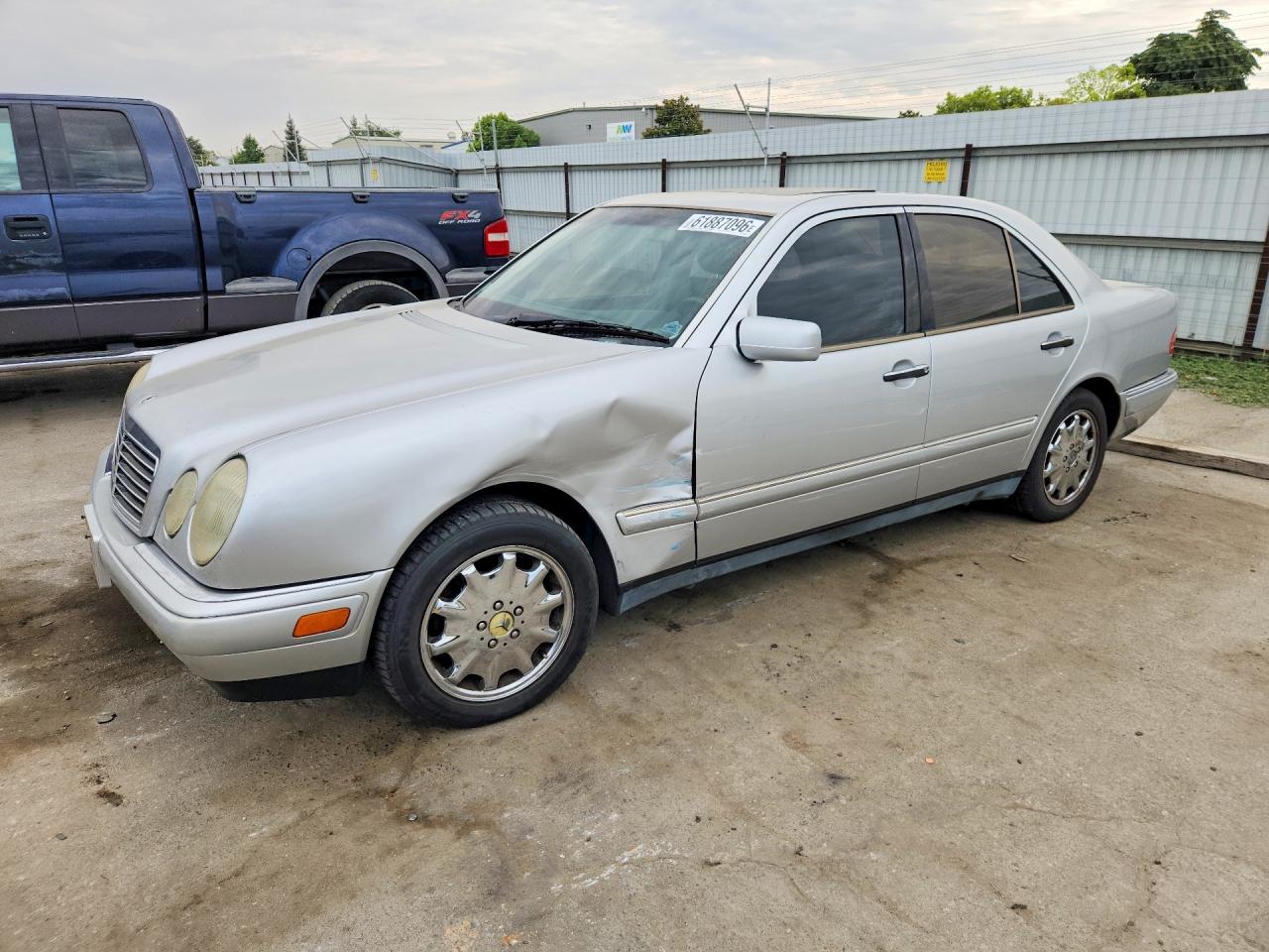 WDBJF65H9XA904596 · 1999 MERCEDES-BENZ E
