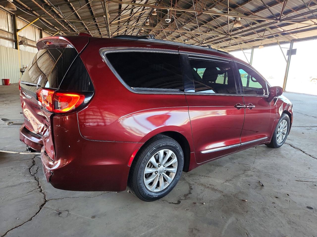 2C4RC1BG3HR809413 · 2017 CHRYSLER PACIFICA · 3/13