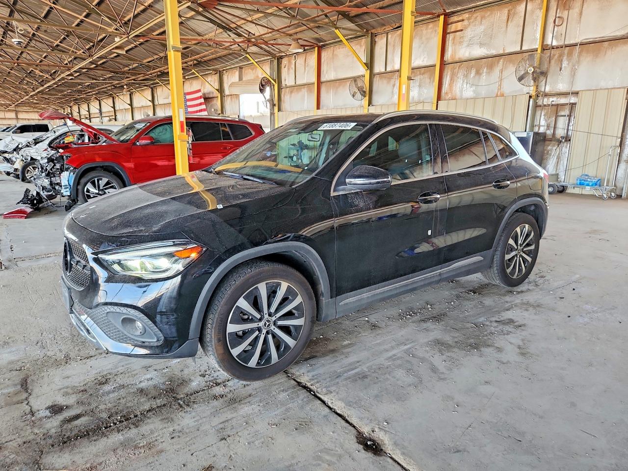 2023 MERCEDES-BENZ GLA