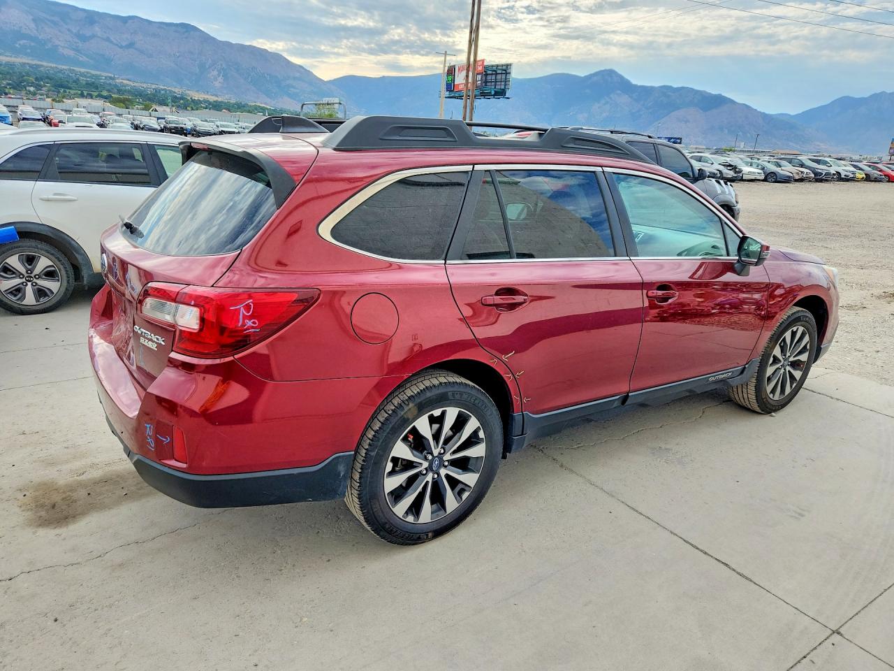 4S4BSAKC1H3394131 · 2017 SUBARU OUTBACK · 3/12