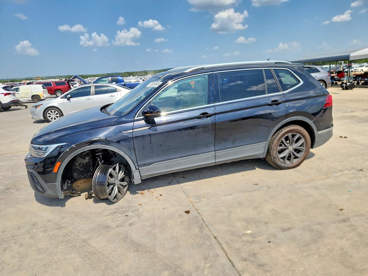 3VV2B7AX2NM045793 · 2022 VOLKSWAGEN TIGUAN