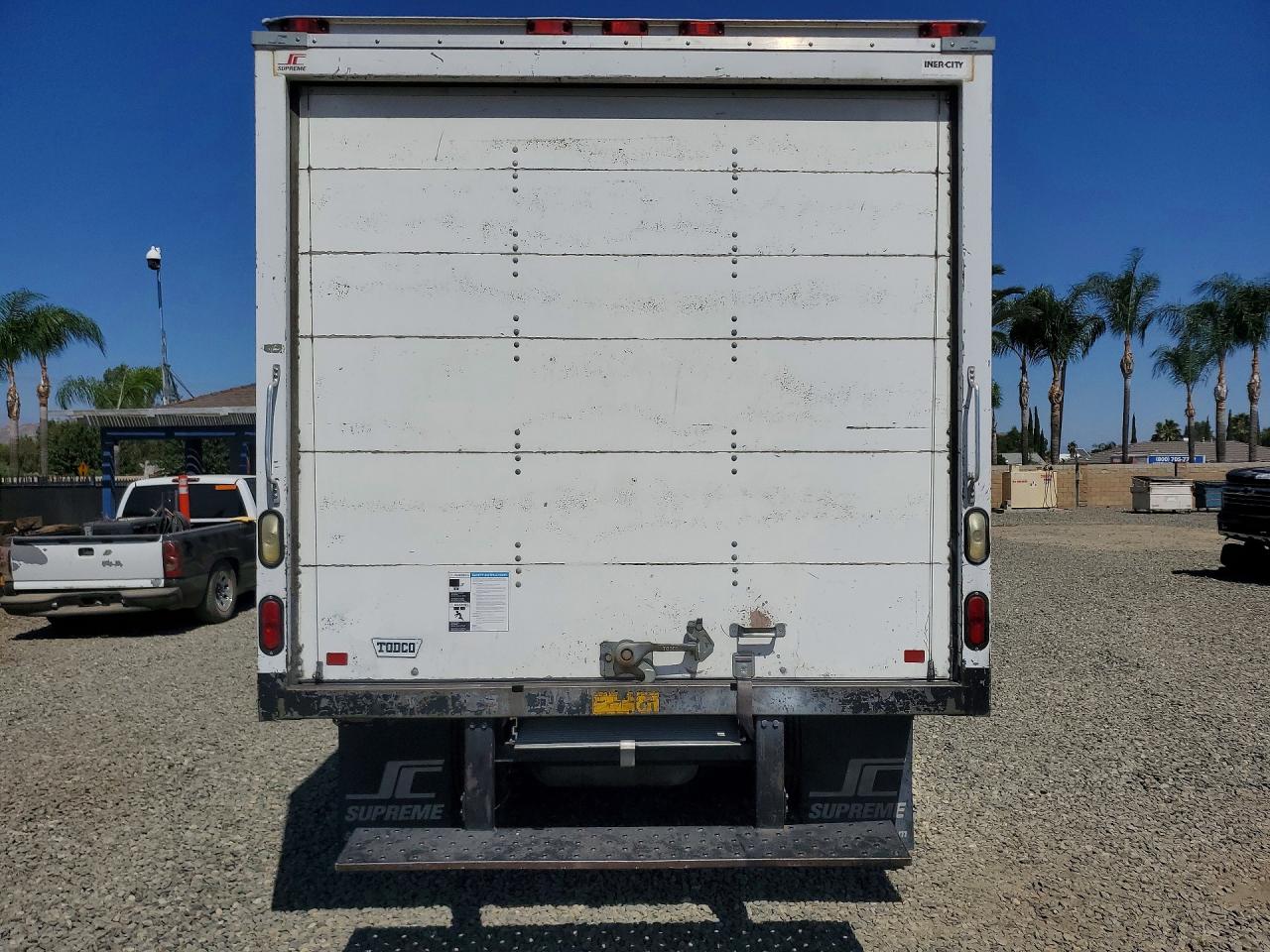 1FDWE3FL5BDA87111 · 2011 FORD ECONOLINE · 6/13