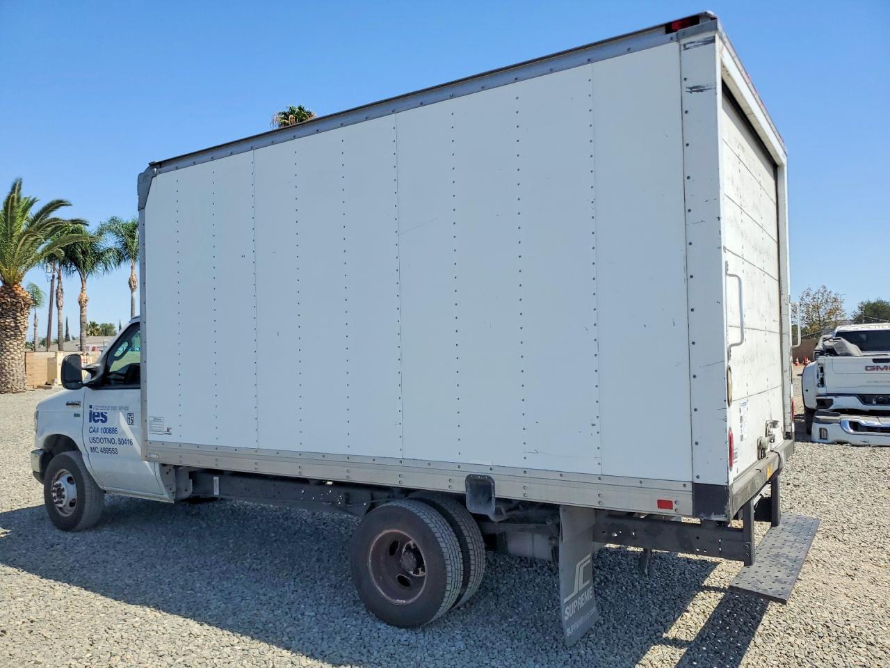 1FDWE3FL5BDA87111 · 2011 FORD ECONOLINE · 2/13