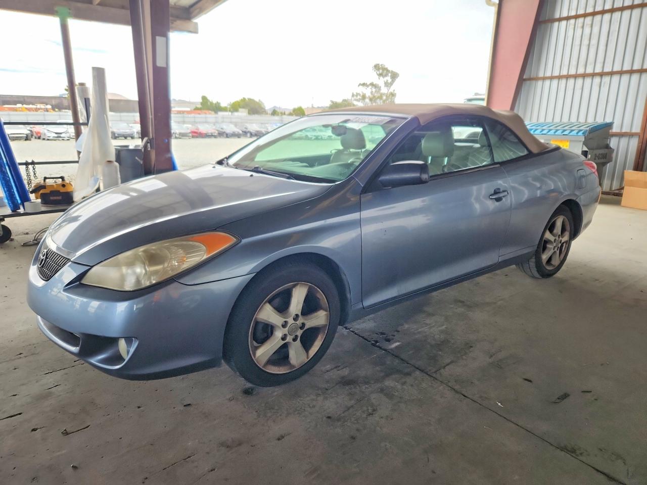 4T1FA38P05U060625 · 2005 TOYOTA CAMRY SOLARA