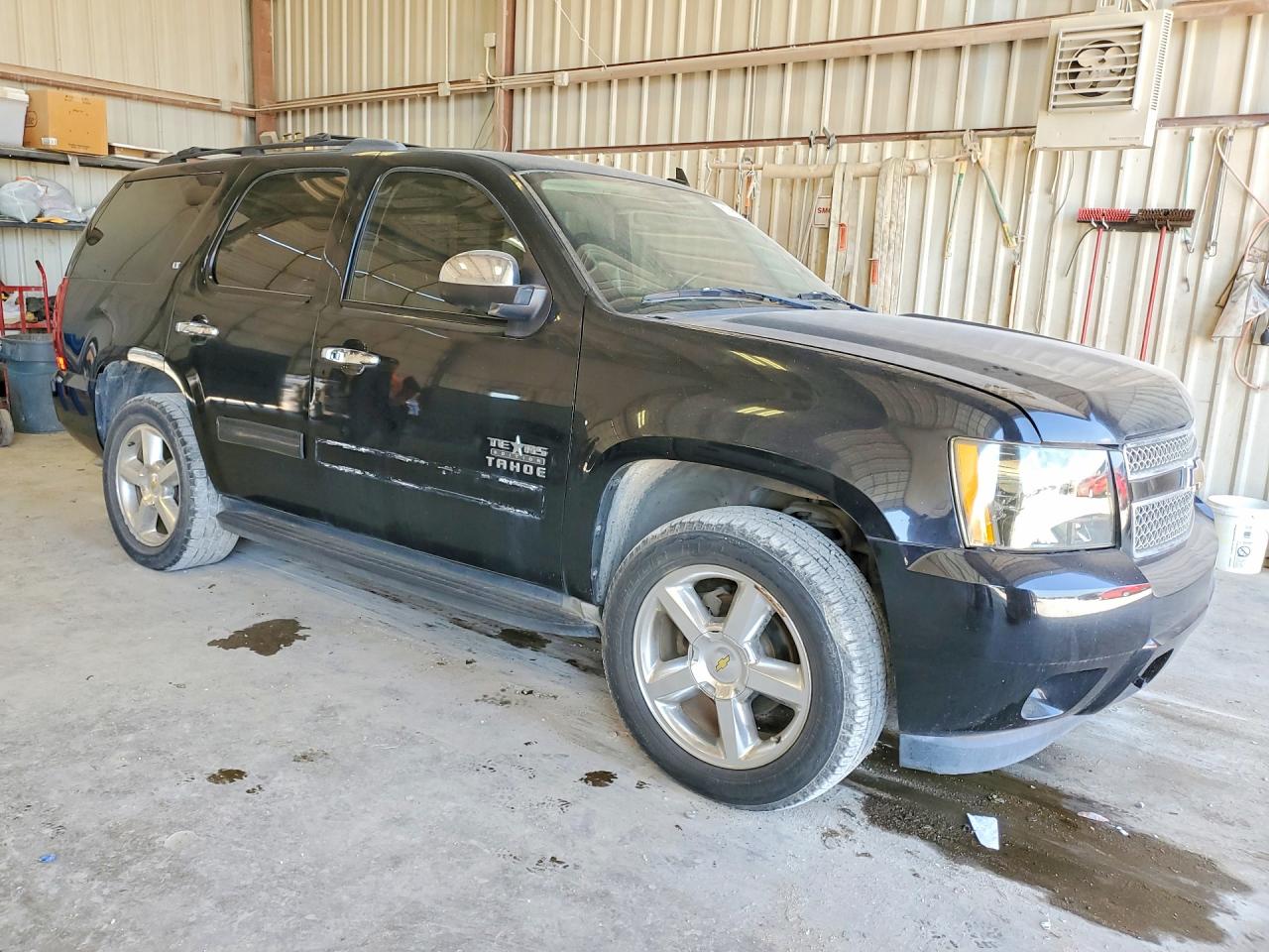 1GNSCBE04BR284257 · 2011 CHEVROLET TAHOE · 4/13