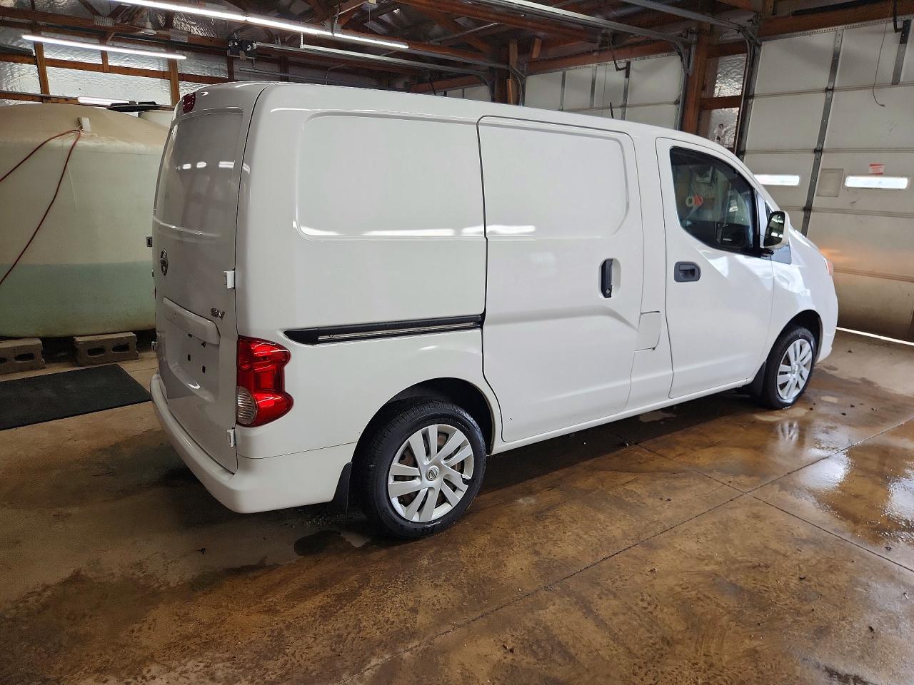3N6CM0KN2KK694645 · 2019 NISSAN NV200 · 3/13