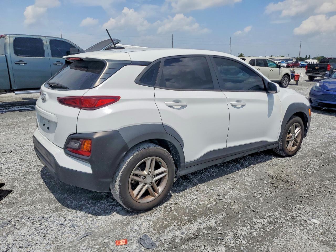 KM8K12AAXJU155296 · 2018 HYUNDAI KONA · 3/12