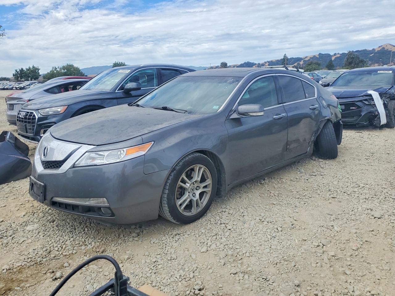 19UUA8F59AA008577 · 2010 ACURA TL