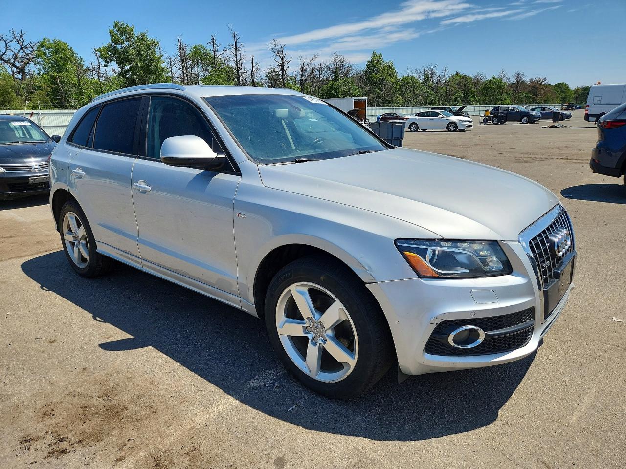 WA1DKAFP9CA114934 · 2012 AUDI Q5 · 4/13