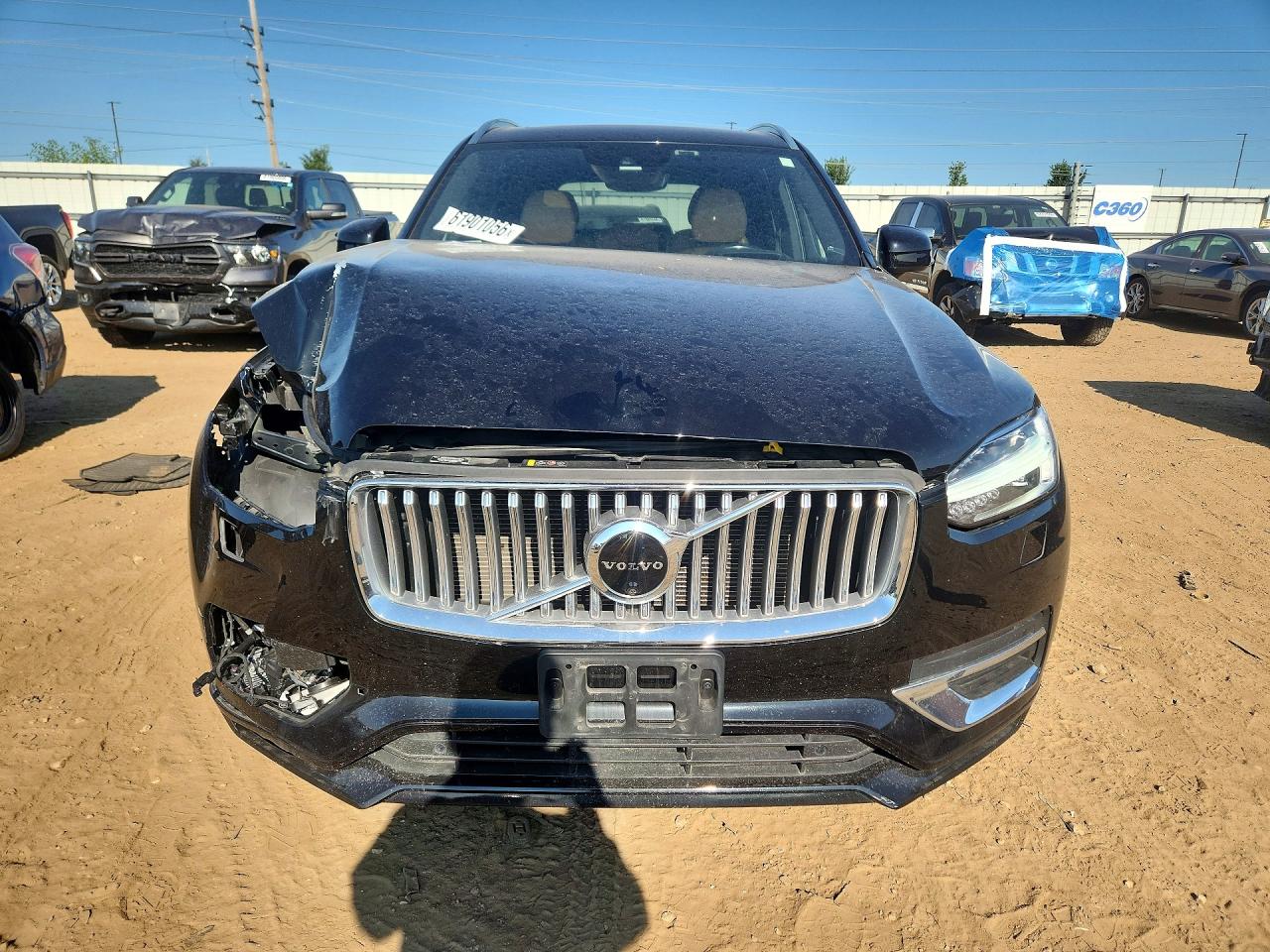 YV4A22PLXN1781862 · 2022 VOLVO XC90 · 5/12