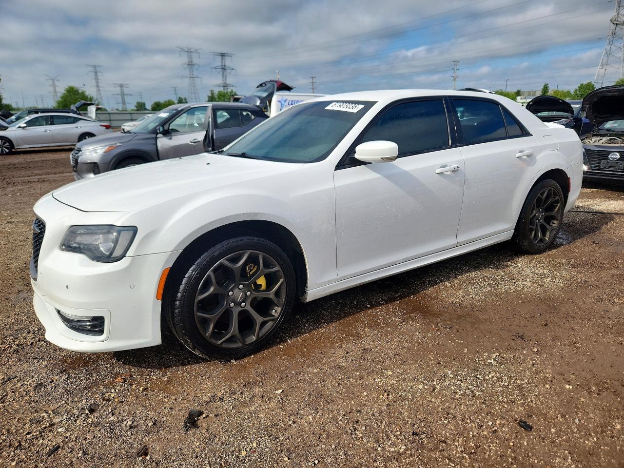 2C3CCABT9JH302101 · 2018 CHRYSLER 300