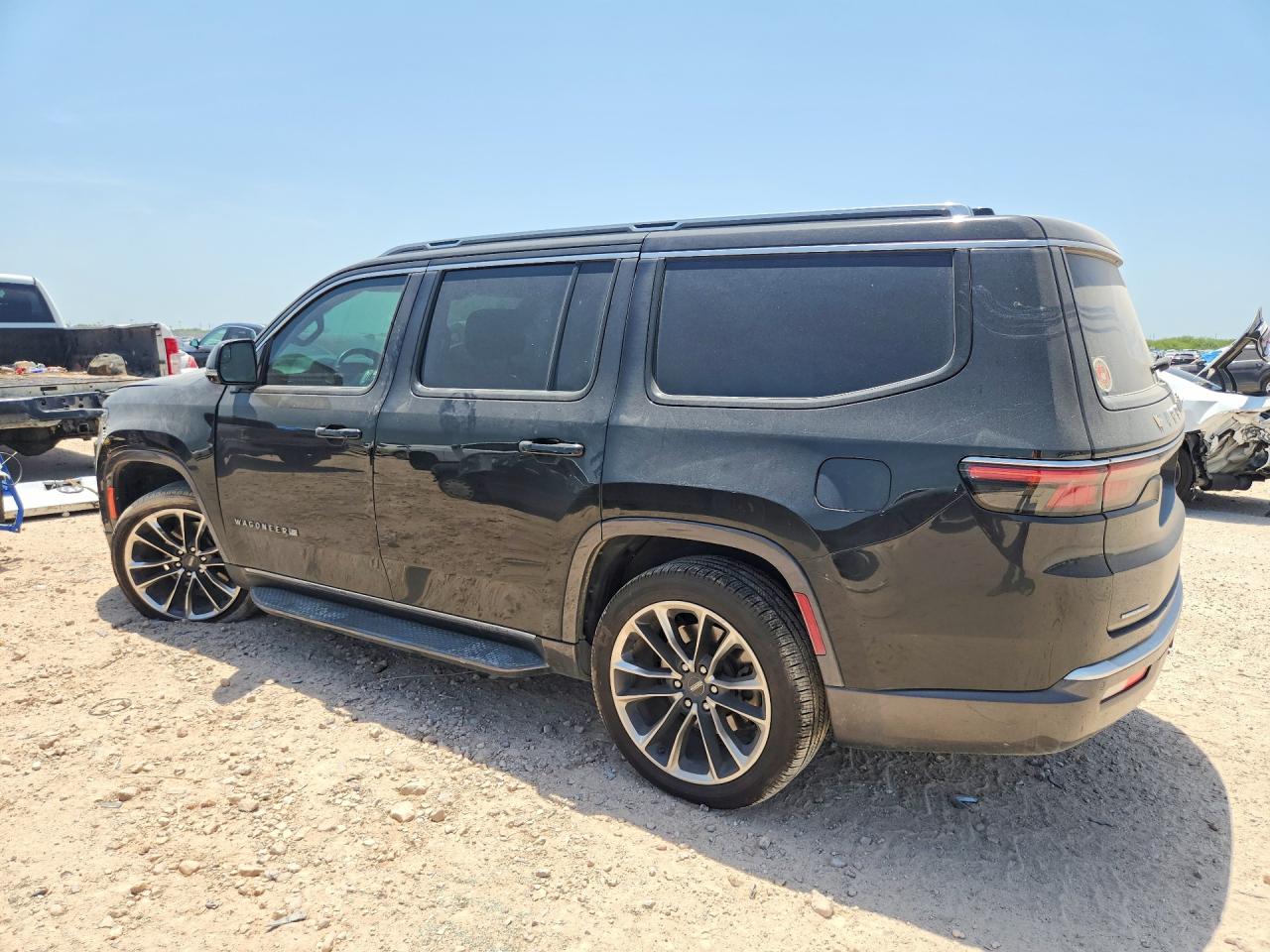 1C4SJVBT2NS114782 · 2022 JEEP WAGONEER · 2/13