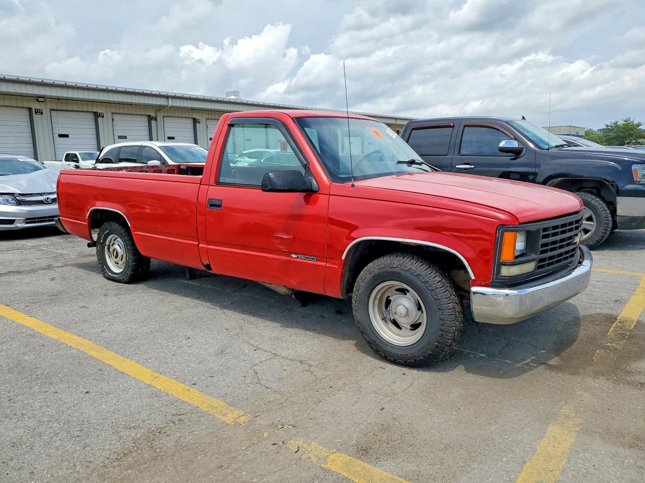 1GCEC14WXTZ137013 · 1996 CHEVROLET GMT-400 · 4/12