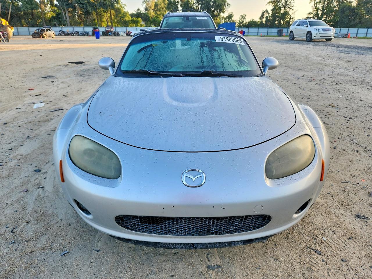 JM1NC25F860102645 · 2006 MAZDA MX-5 MIATA · 5/12