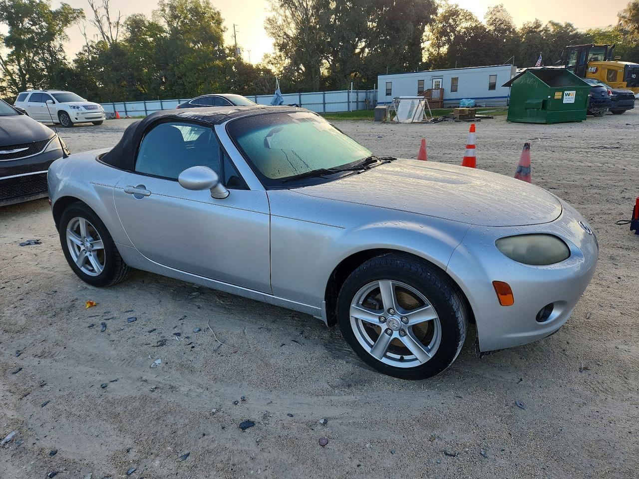 JM1NC25F860102645 · 2006 MAZDA MX-5 MIATA · 4/12