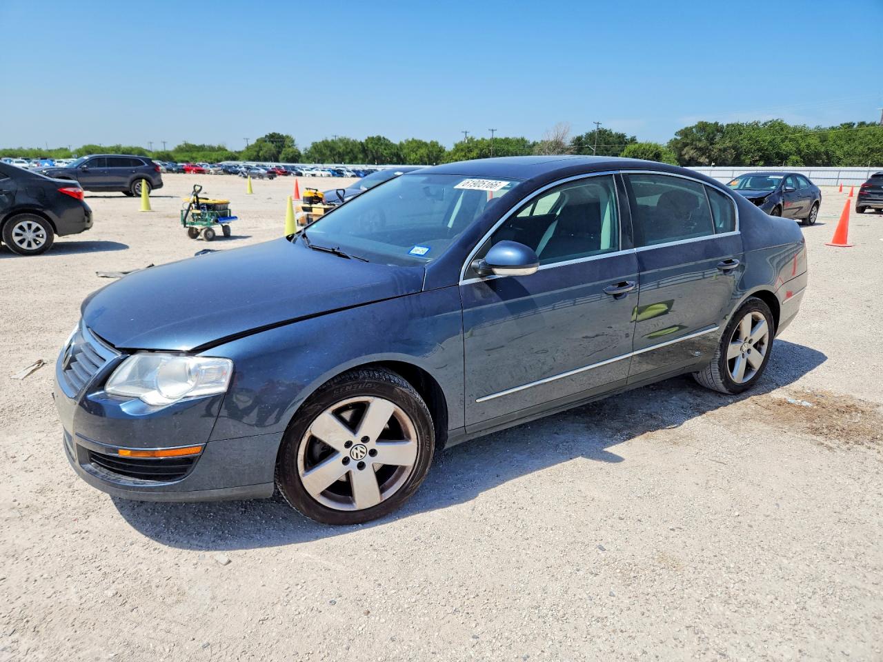 WVWAK73C18E072112 · 2008 VOLKSWAGEN PASSAT