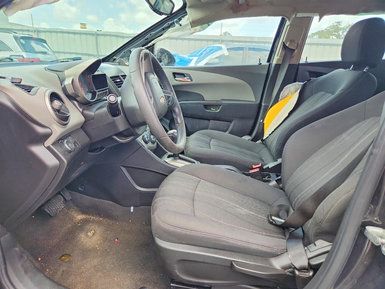 1G1JC6SHXF4116253 · 2015 CHEVROLET SONIC · 7/13