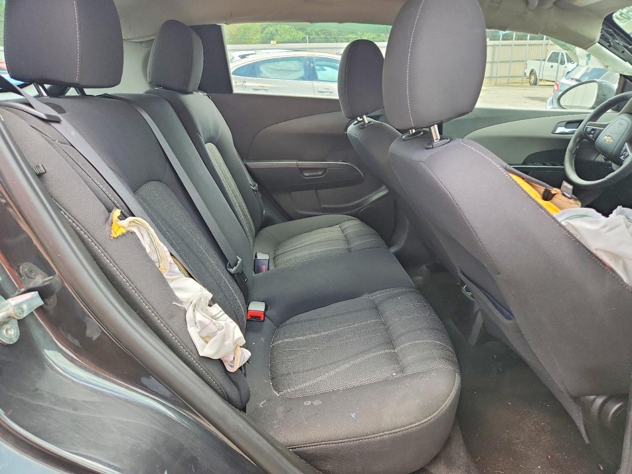 1G1JC6SHXF4116253 · 2015 CHEVROLET SONIC · 11/13