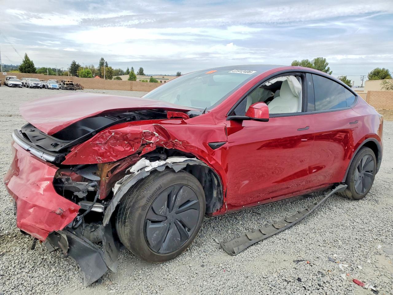 7SAYGDEEXTF330361 · 2026 TESLA MODEL Y