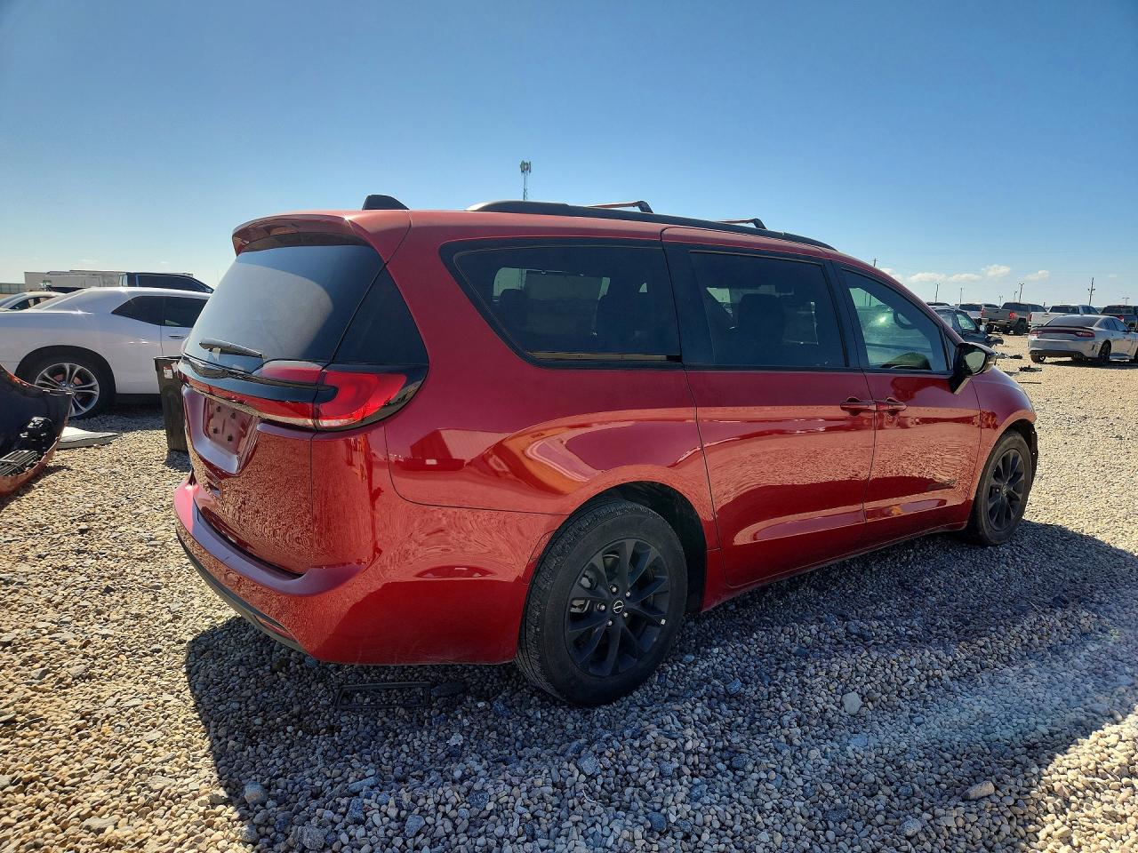 2C4RC1BG2SR605614 · 2025 CHRYSLER PACIFICA · 3/13