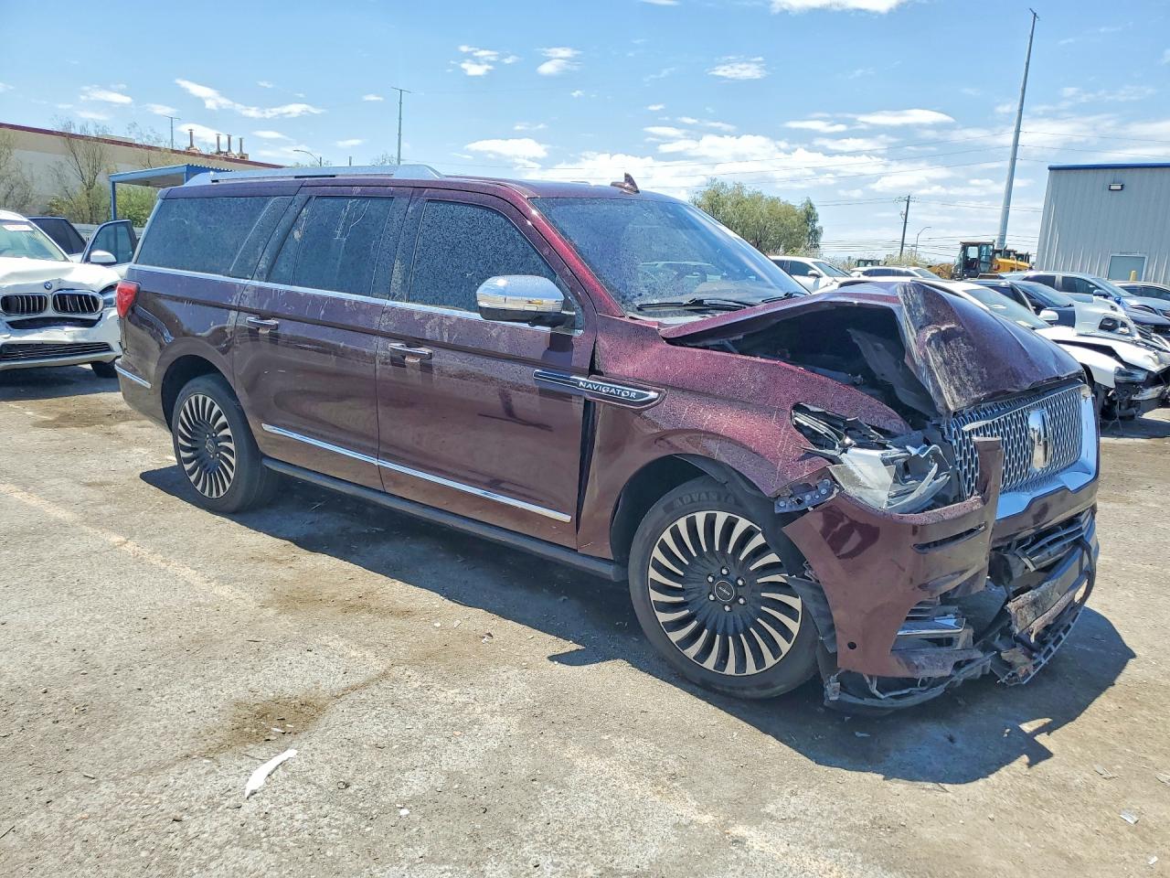 5LMJJ3TT2LEL15455 · 2020 LINCOLN NAVIGATOR · 4/13