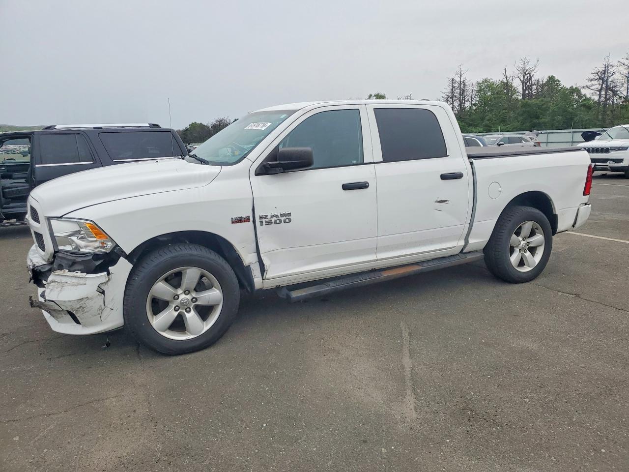 1C6RR7KT3FS557339 · 2015 RAM 1500