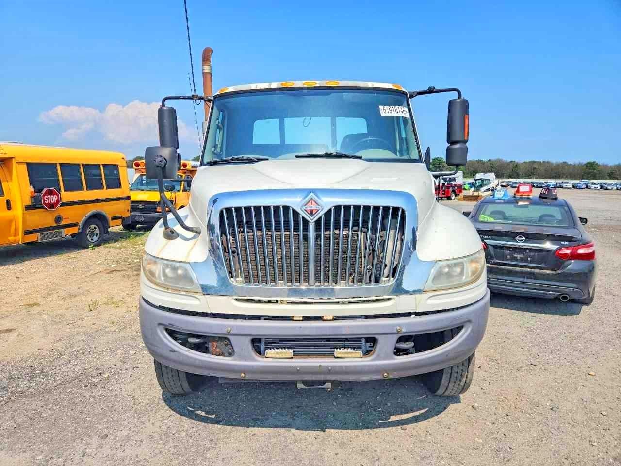 1HTJTSKN2EH775279 · 2014 INTERNATIONAL 4300 · 5/13