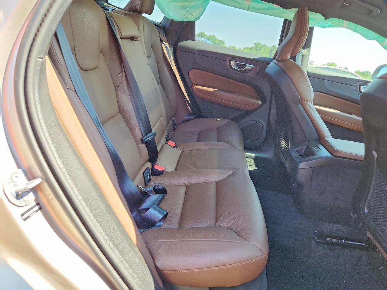 YV4M12RC7S1209303 · 2025 VOLVO XC60 · 11/13