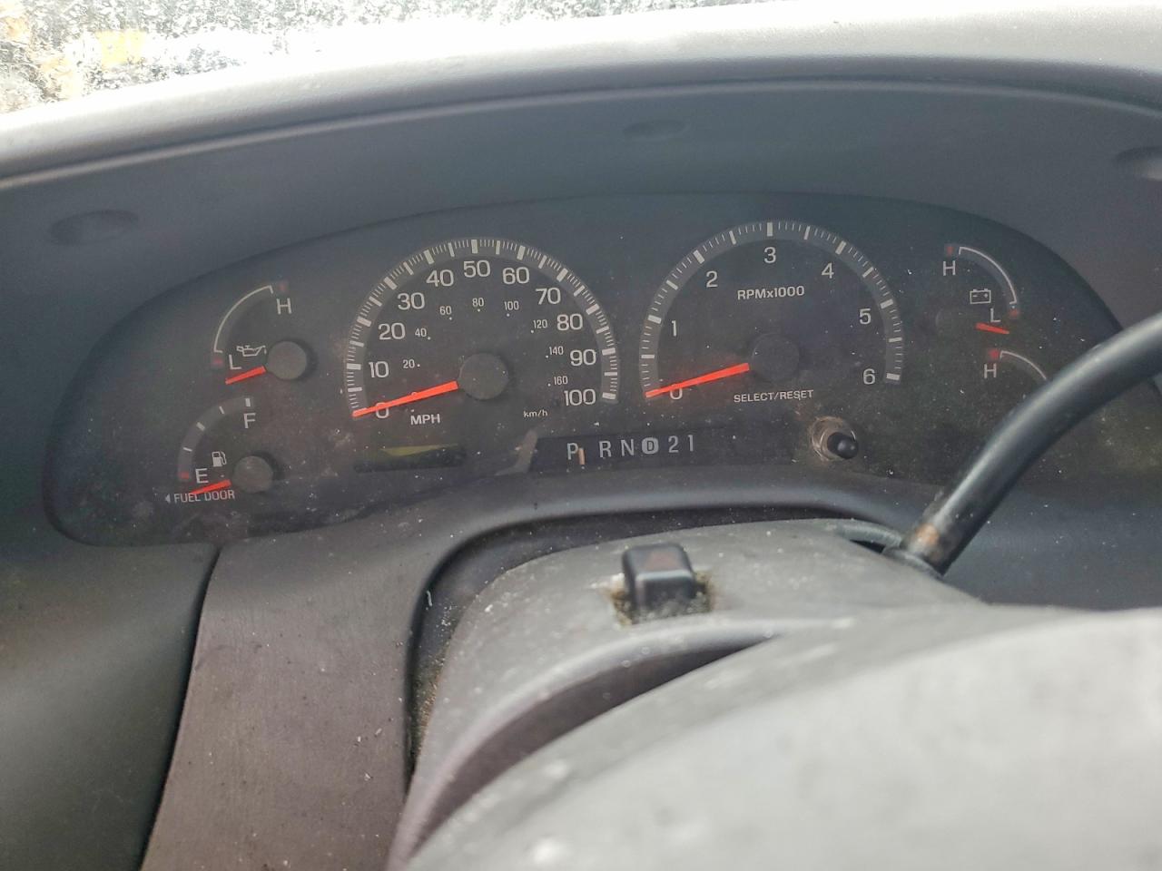 1FTRW07LX1KC30687 · 2001 FORD F150 · 9/12