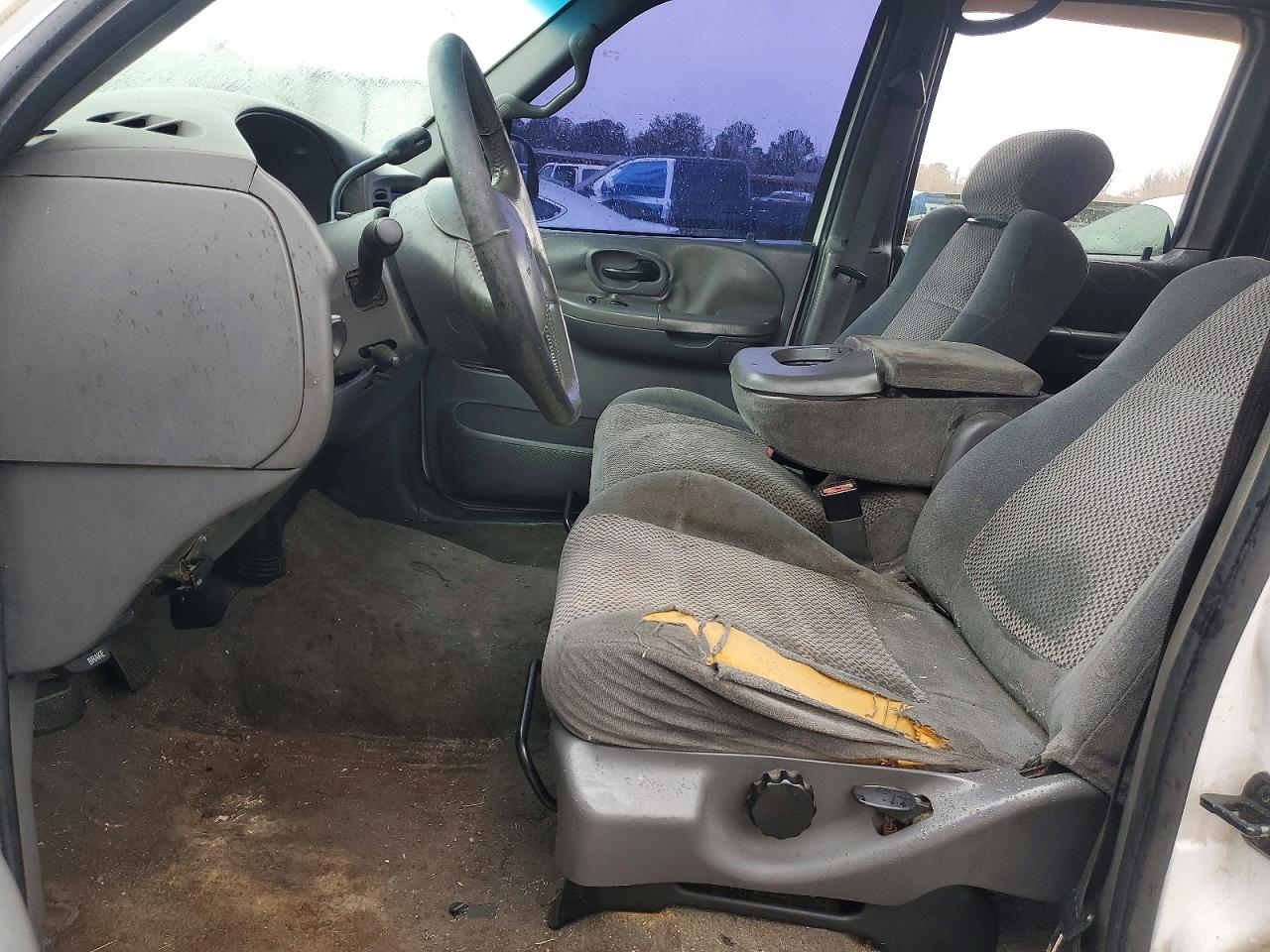 1FTRW07LX1KC30687 · 2001 FORD F150 · 7/12
