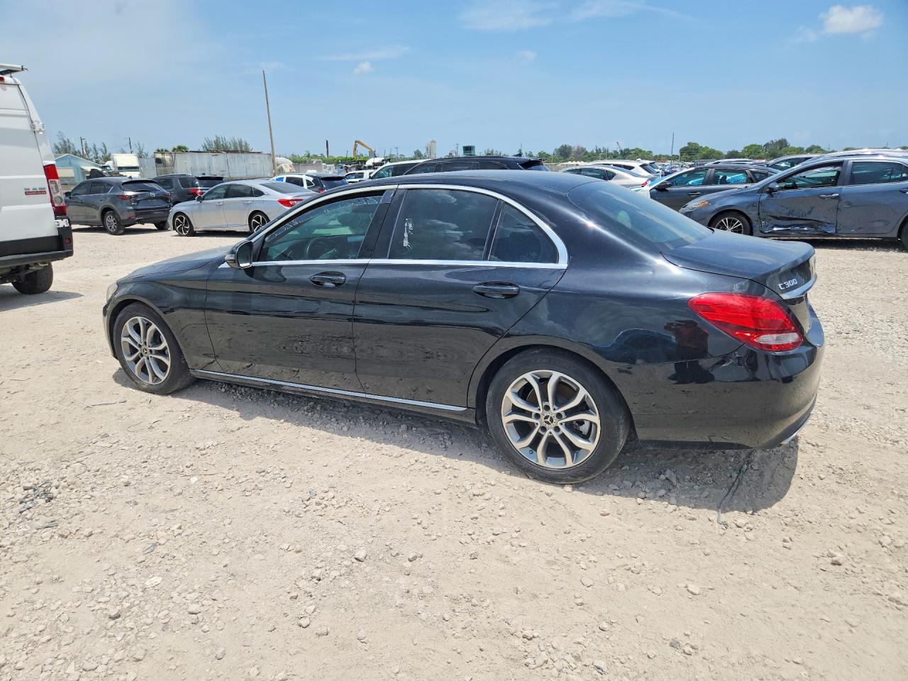 55SWF4JB5JU246804 · 2018 MERCEDES-BENZ C · 2/12