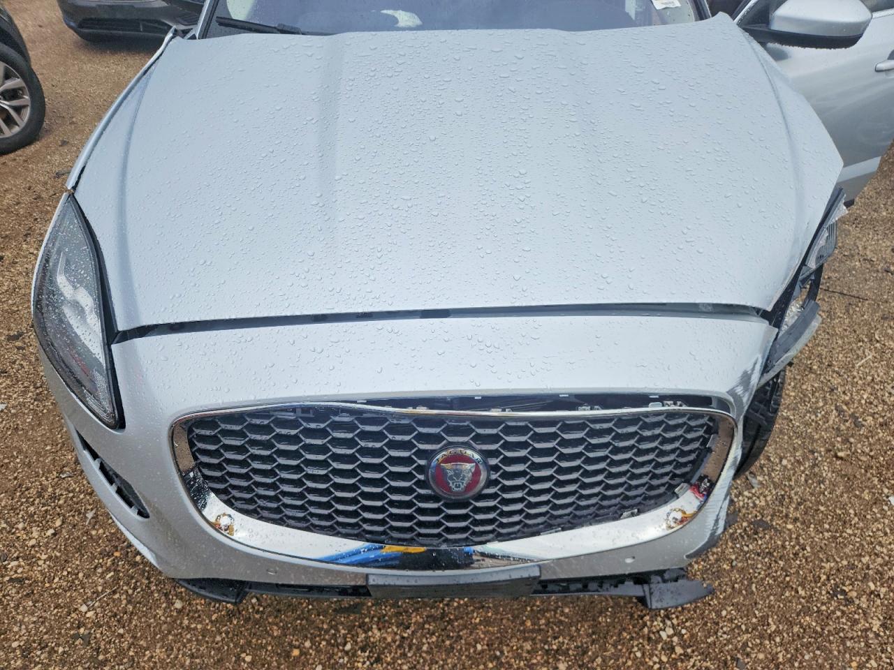 SADFJ2FX7J1Z10168 · 2018 JAGUAR E-PACE · 11/13