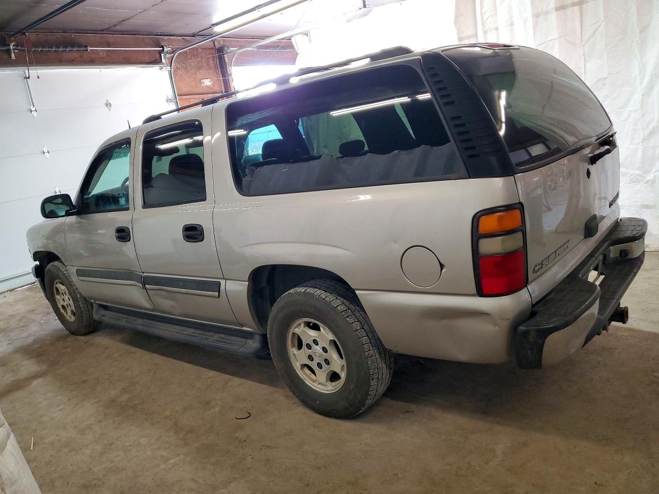 3GNEC16Z55G165934 · 2005 CHEVROLET SUBURBAN · 2/13